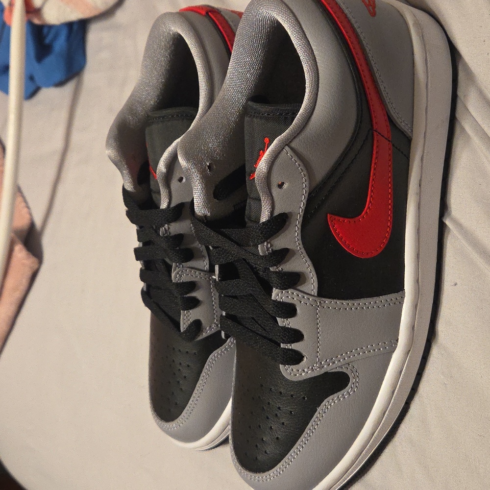 Wmns Air Jordan 1 Low 'Cement Fire Red' - Picture 7 of 8